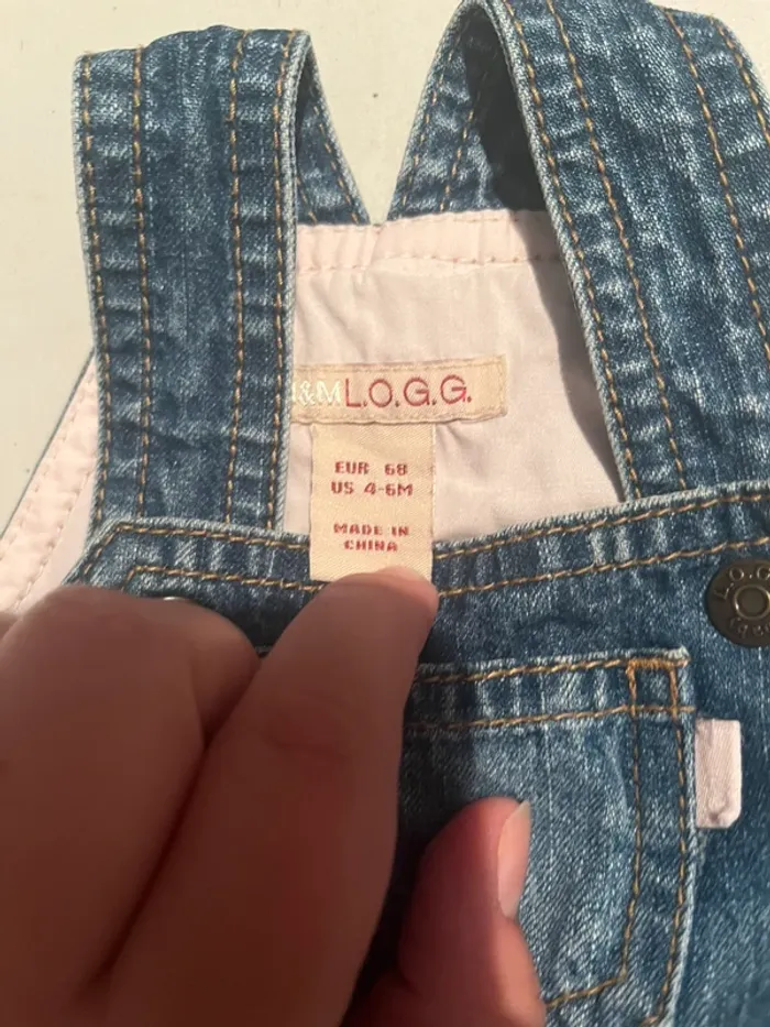 Très belle robe salopette en jean pour bébé fille - photo numéro 2