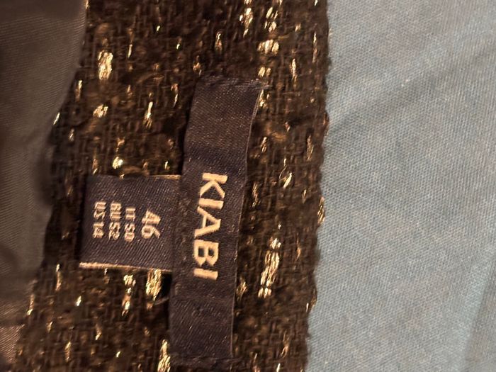 Jupe courte - photo numéro 2