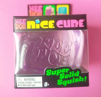 Squishy violet Nice Cube DeeDoh neuf 