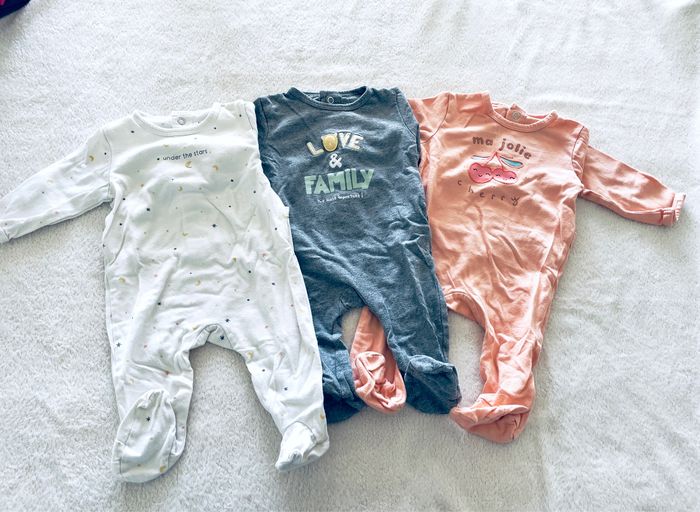 lots de 3 pyjama léger « Kiabi » T3 mois