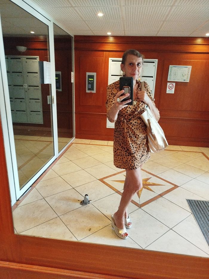 Robe 👗 M/L portefeuille BOOHOO - photo numéro 2