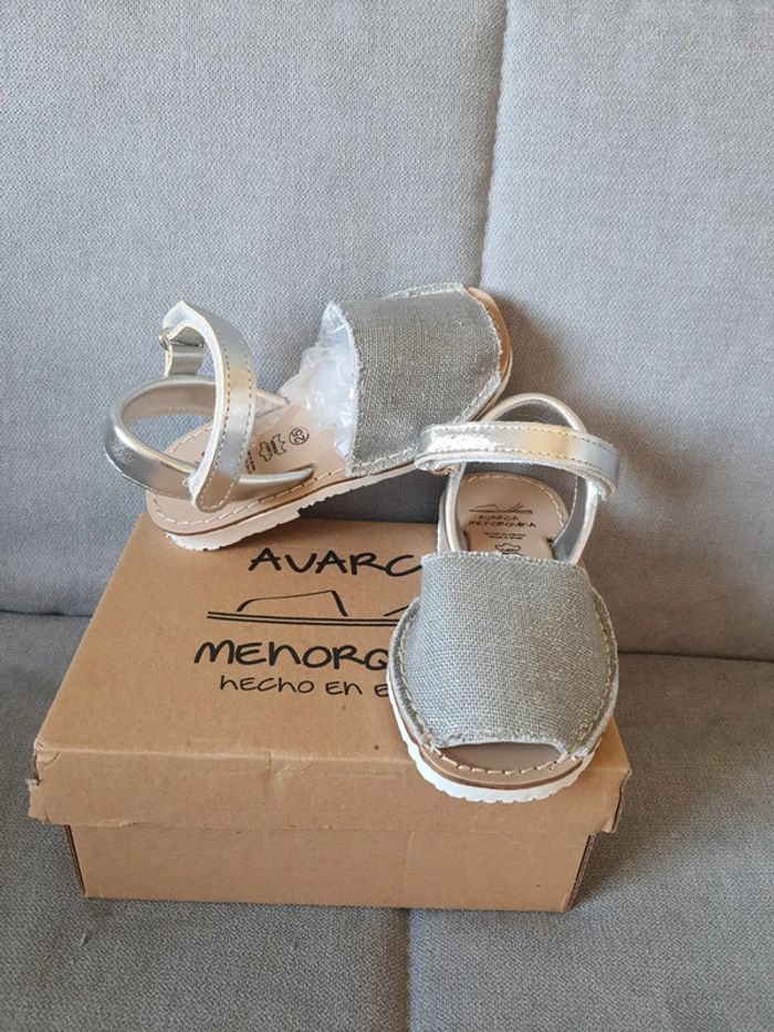 Sandales nu-pieds minorquines Avarca Menorquina pointure 25 neuf avec étiquettes