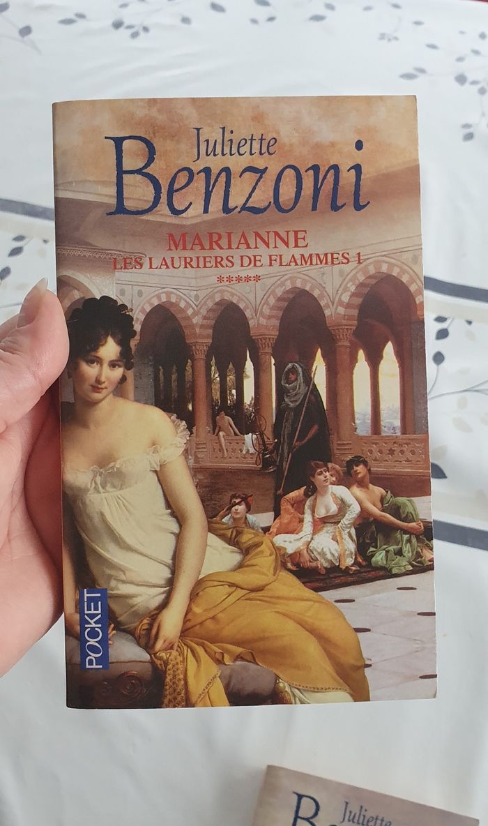 Juliette Benzoni - Marianne tome 1 à 6 - photo numéro 7