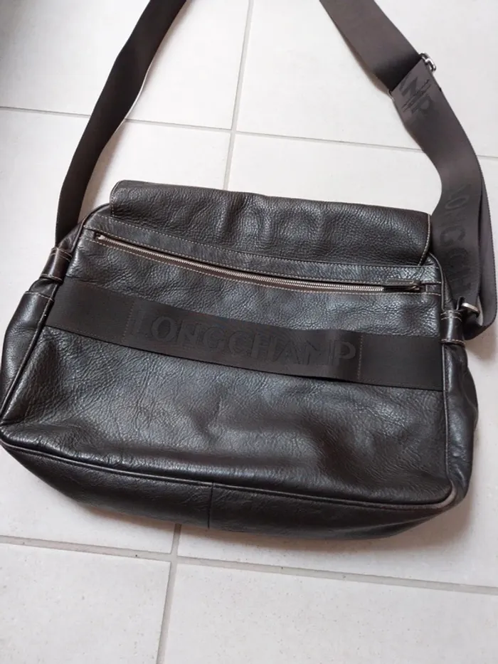 Sacoche en cuir marron foncé Longchamp - photo numéro 8