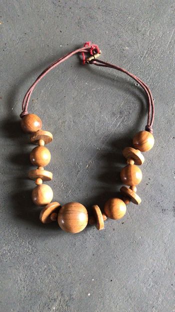 Collier bois