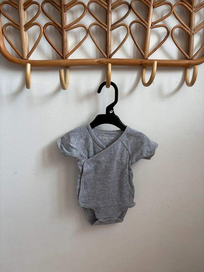 Lot 6 bodies manches courtes mixte/fille/garcon 3 mois - photo numéro 17