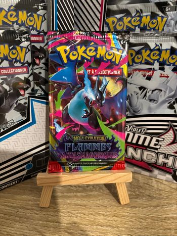 Booster Pokémon Flammes Fantasmagoriques rescellé