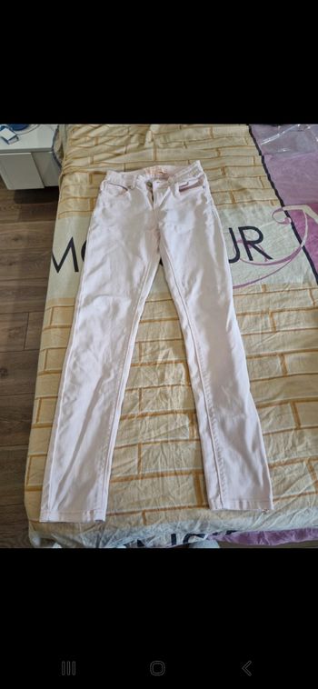 Pantalon rose pâle taille haute
