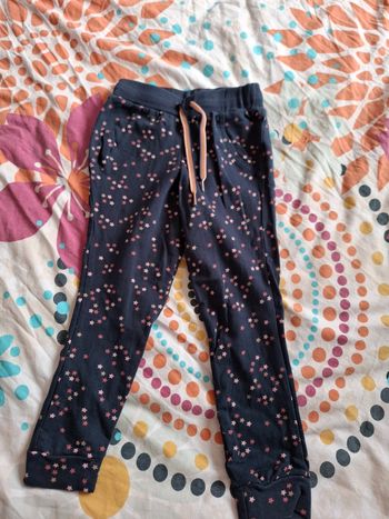 Jogging pantalon mi saison été tbe 4 ans