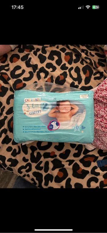Couche taille 2  chérubin le prix c’est pour les 2