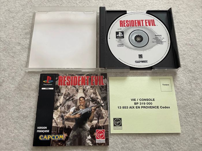 Resident Evil Jeu PS1 Complet FR Excellent État - photo numéro 2