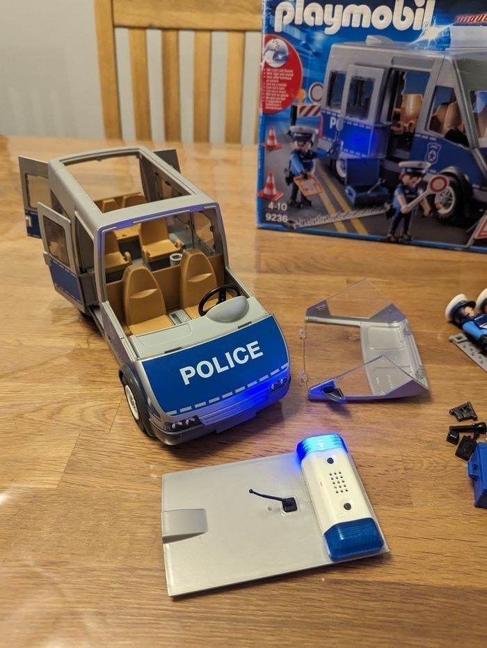 Fourgon police playmobil 9236 - photo numéro 9
