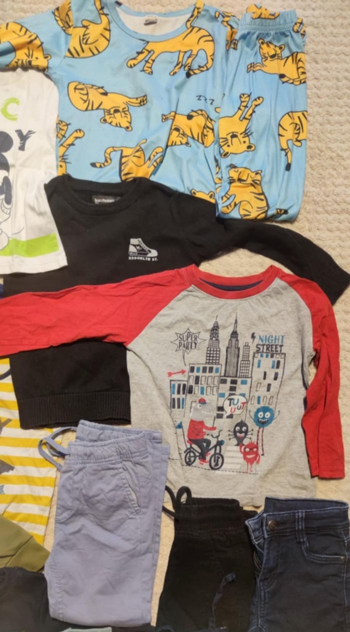 Lot vêtements 3ans - photo numéro 5