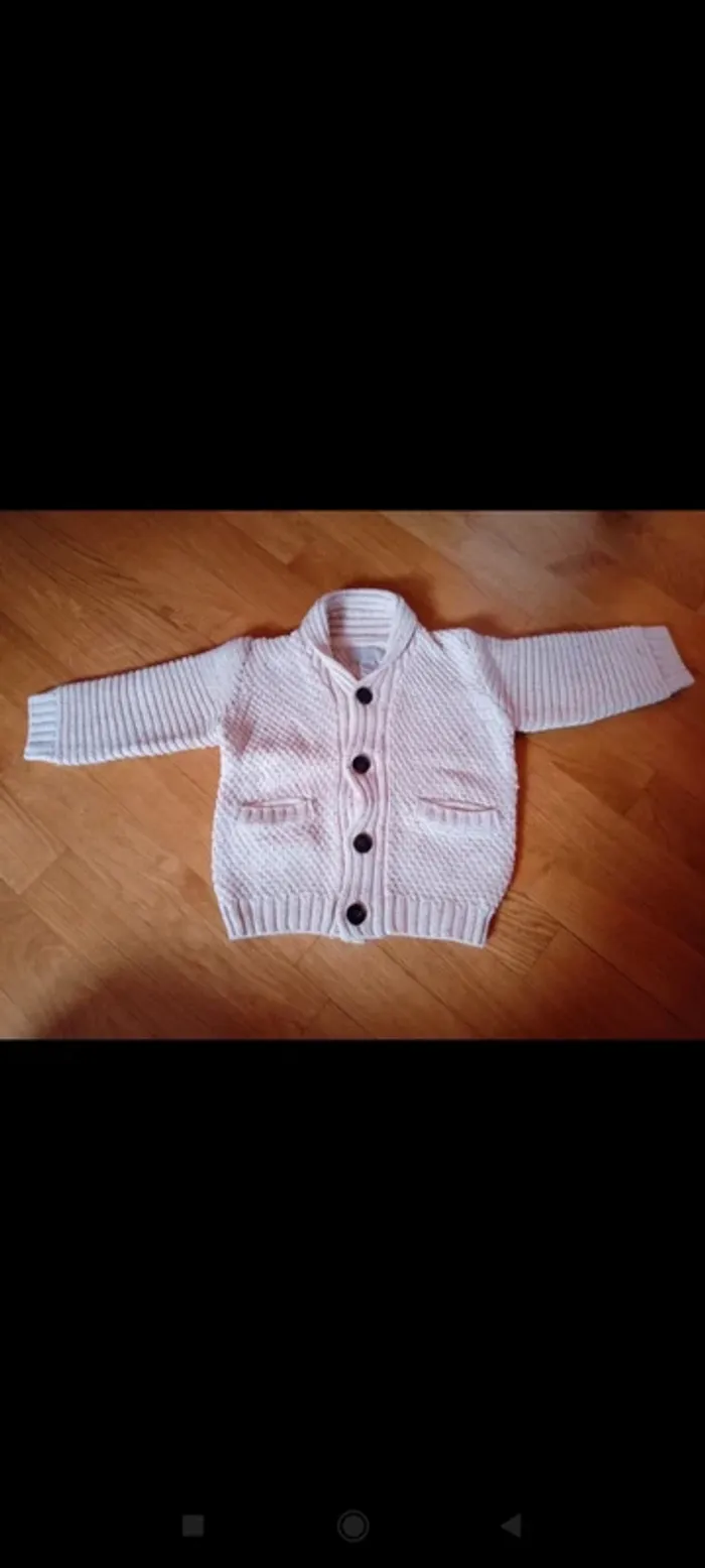 Gilet beige à mailles