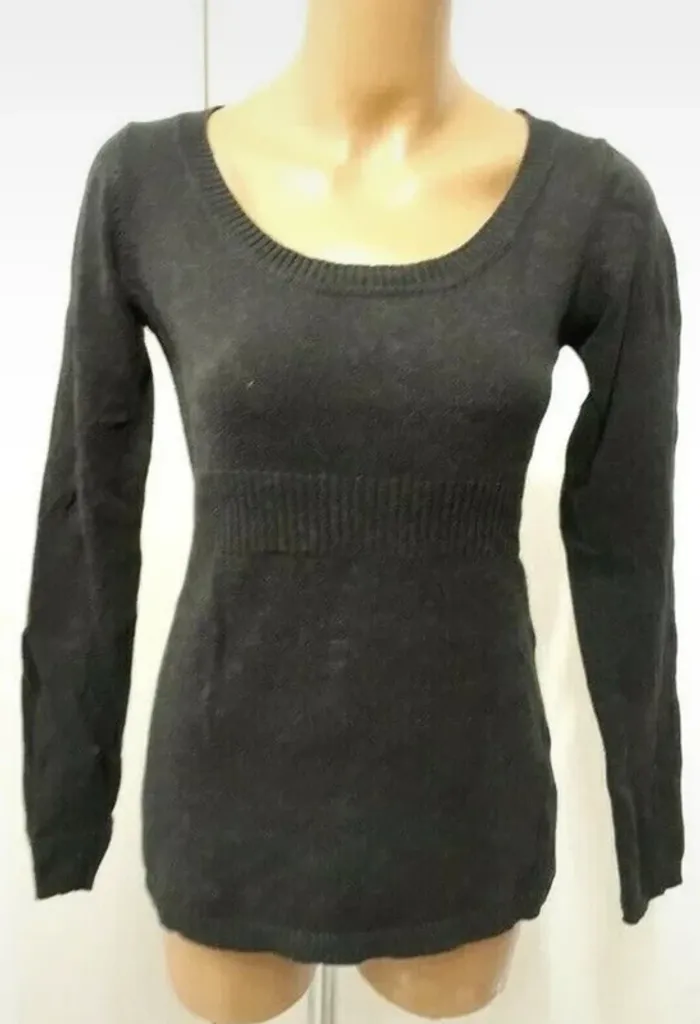 Beau pull gris, marque In Extenso de taille 34/36.