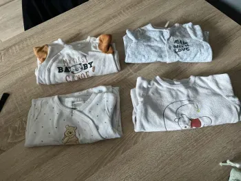 Lot pyjamas 6 mois