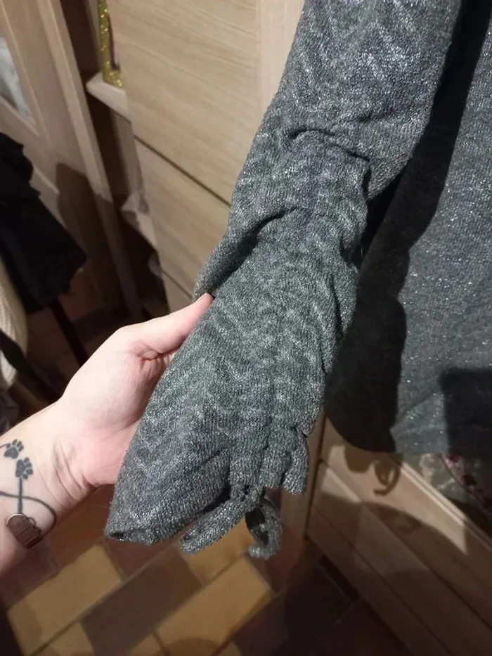 Pull gris - photo numéro 2