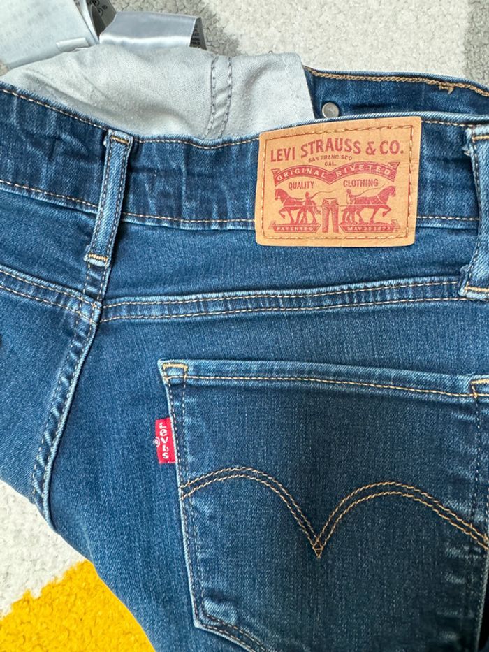 Jean Levi's 711 skinny Taille 36 - photo numéro 4