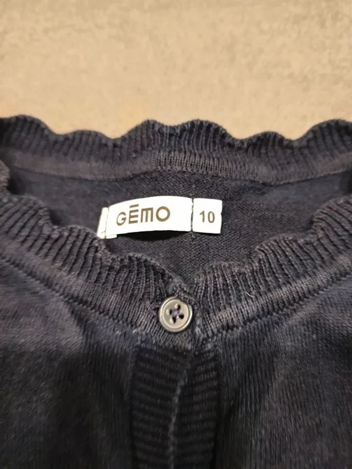 Vends gilet enfants Gémo taille 10 ans. - photo numéro 2