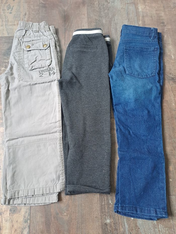 Lot pantalon 4-5 ans - photo numéro 3