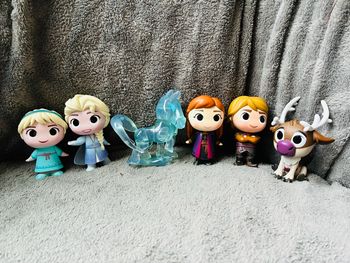 Lot figurines funko pop Disney la reine des neiges
