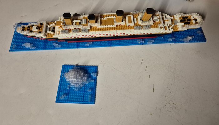 Mini bloc construction titanic 1878 pièce 68cm de long - photo numéro 2