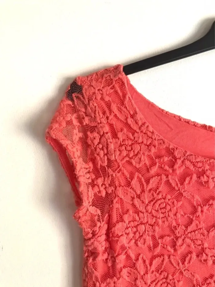 Robe en viscose corail et en dentelle taille 34/36 neuve jamais portée - photo numéro 8