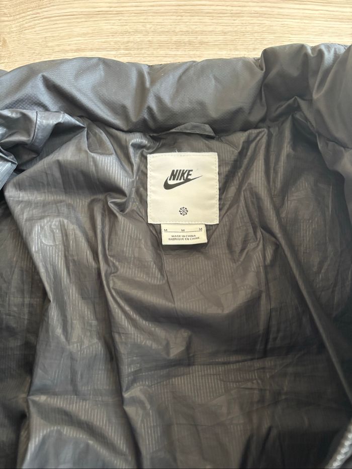 Doudoune Nike Sportswear Club Puffer-Jacke noire taille M - photo numéro 3