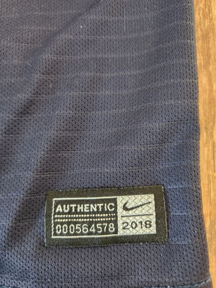 Maillot de foot Nike Équipe de France 2 étoiles bleu marine numero 10 avec MBappé - photo numéro 4