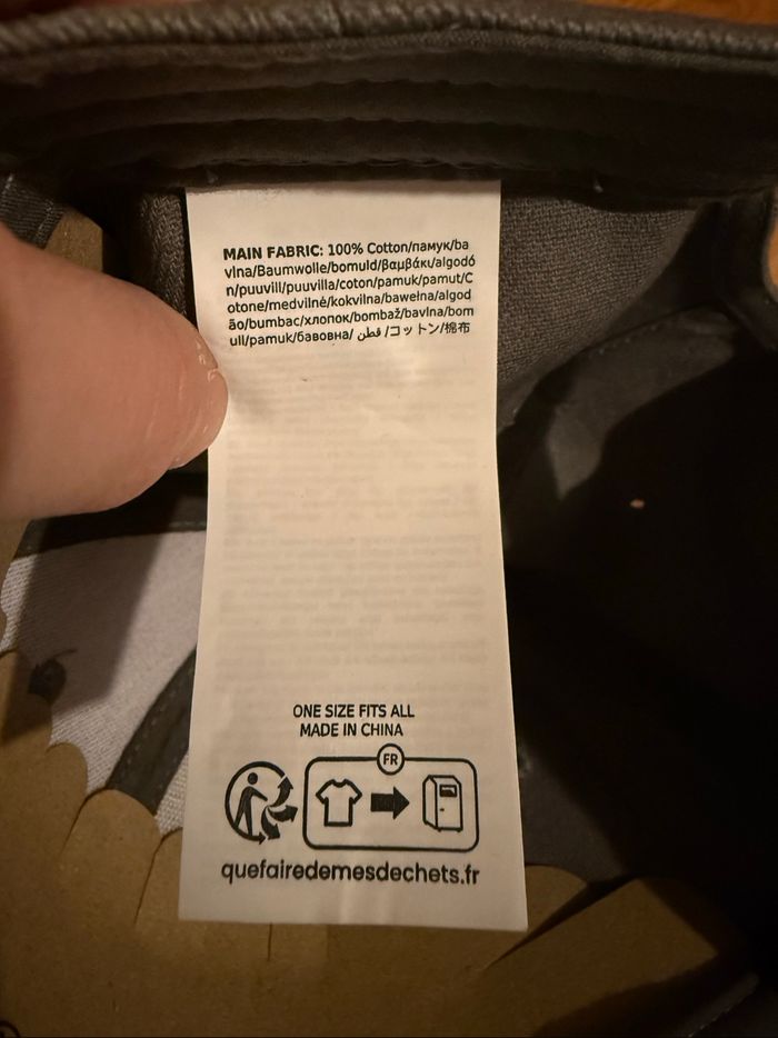 Lot casquette et crayon DSV - photo numéro 6