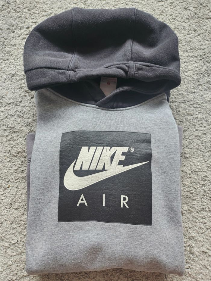 Sweat a capuche Nike Taille 13 ans