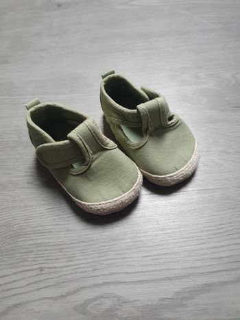 Chaussures pointure 18-19