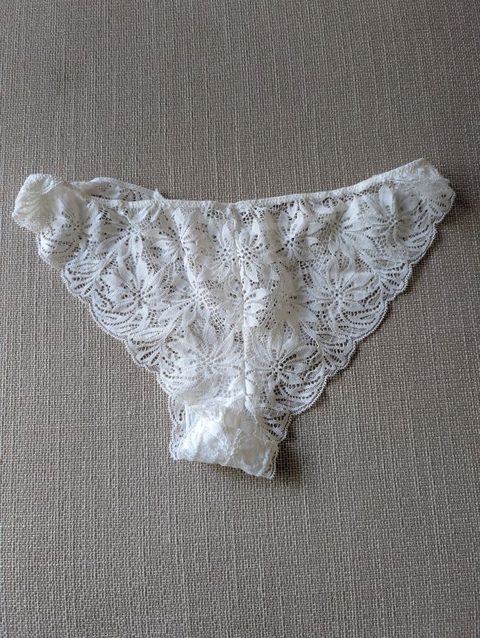 Culotte string blanche - photo numéro 2