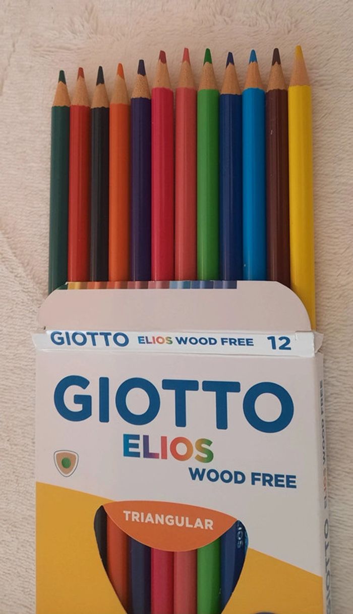 12 crayons de couleurs - photo numéro 2