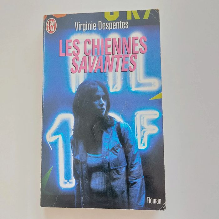Livre - Les chiennes savantes