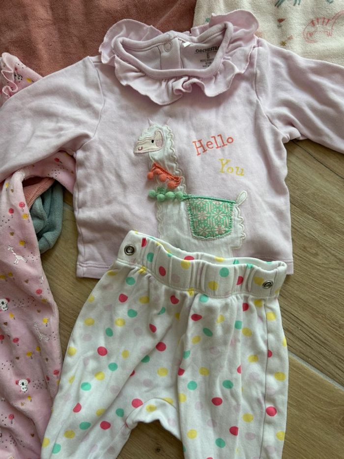 Lot 5 pyjamas 6 mois - photo numéro 4