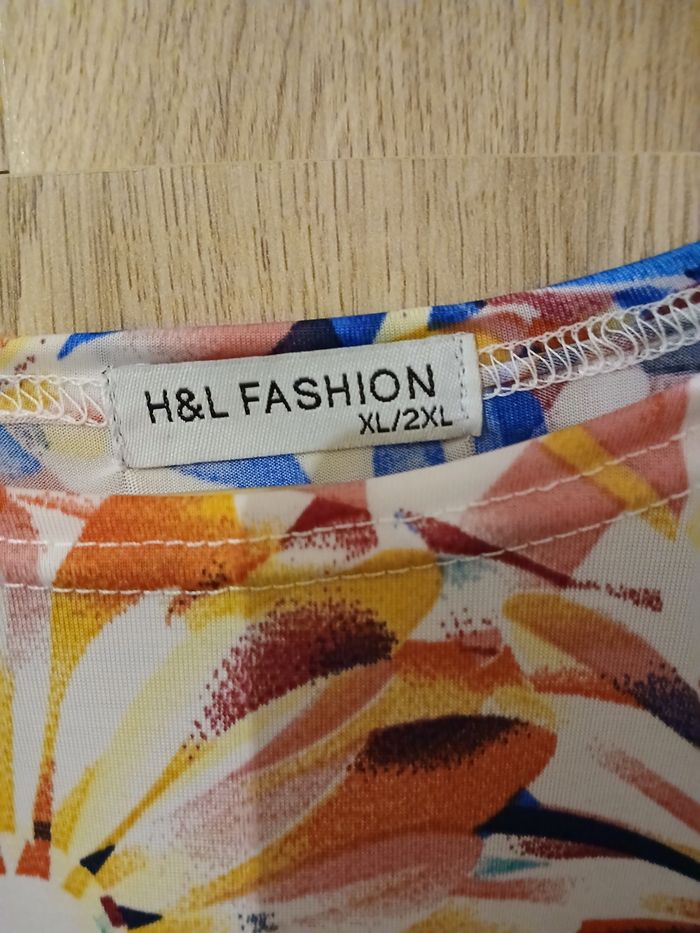 Haut femme - photo numéro 3