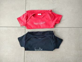 Lot de deux bodies été - Taille 12 mois