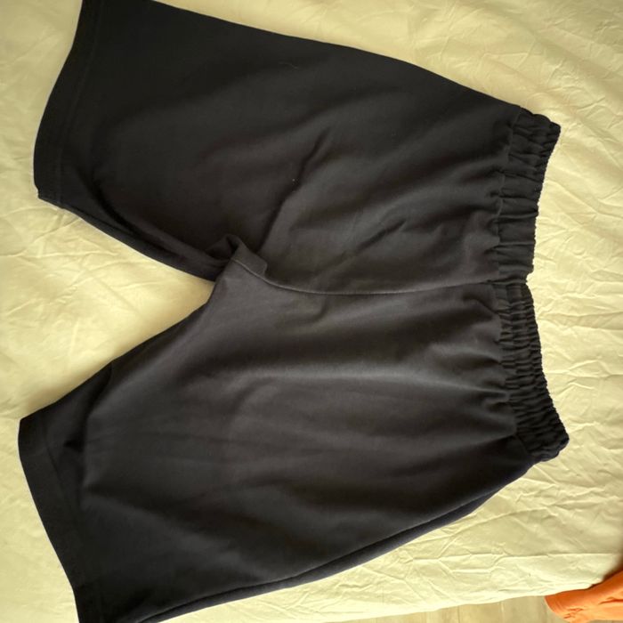 Short fila - photo numéro 3