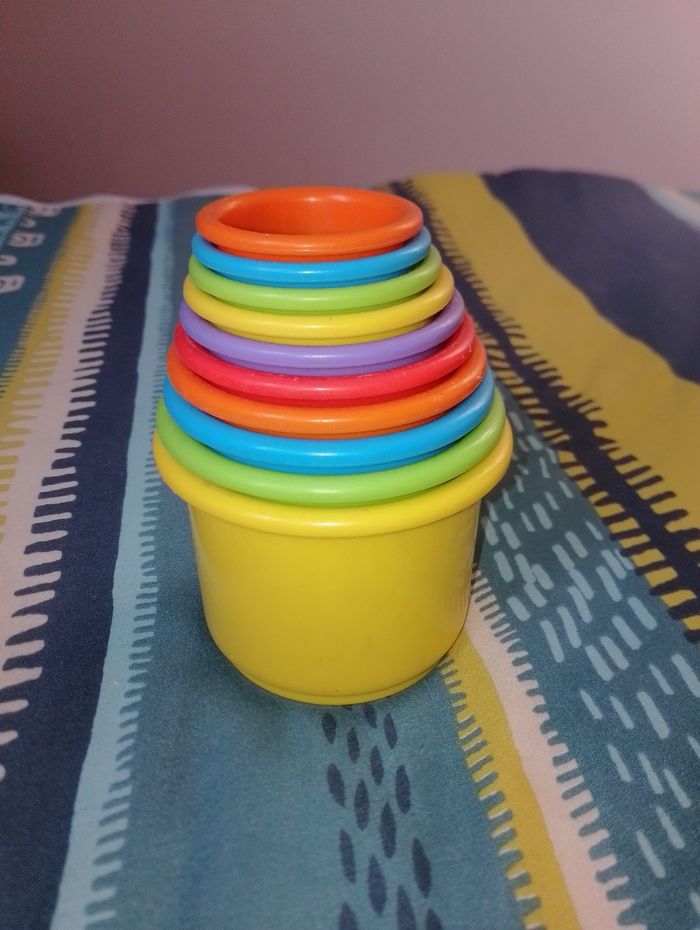 Tour à empiler, emboîtable, grande pyramide