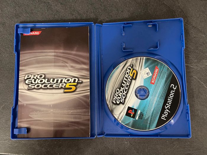 Jeux vidéos PS2 PES 2005 Pro Evolution Soccer 5 - photo numéro 3