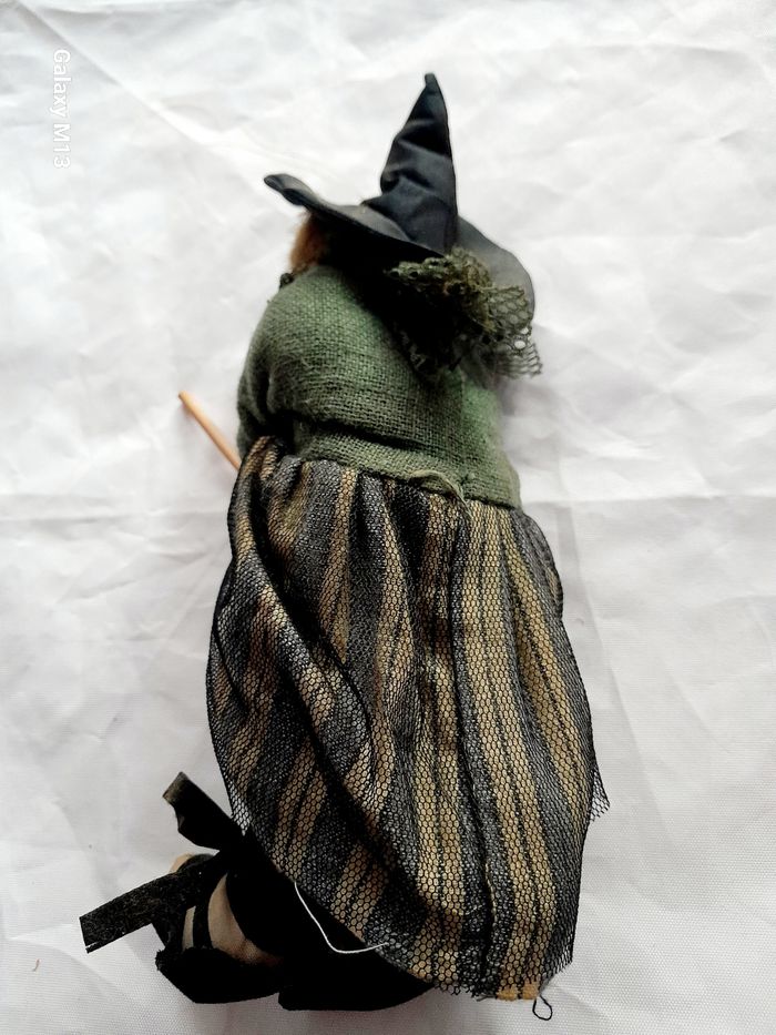 Décoration pour Halloween Sorcière - photo numéro 3