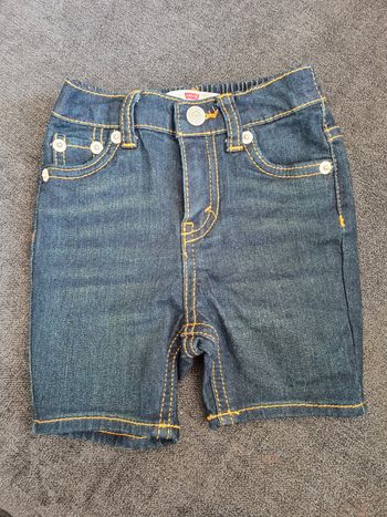 Short en jeans levis