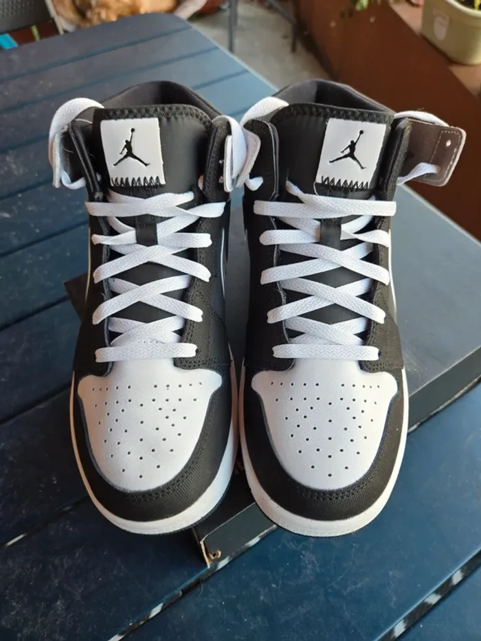 Nike air Jordan 1 mid rm easy taille 40 neuves - photo numéro 4
