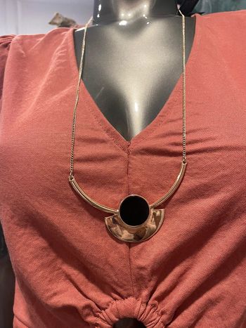 Collier pendentif caroll neuf