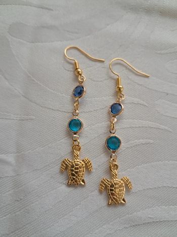 Boucle d'oreille tortue