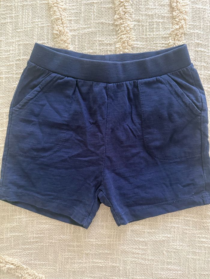 Short Zara bleu marine 4/5 ans