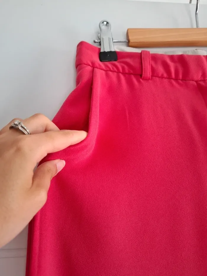 Pantalon Maje Rose Vif - Taille 34 - très bon état avec Poches ! 💖 - photo numéro 4