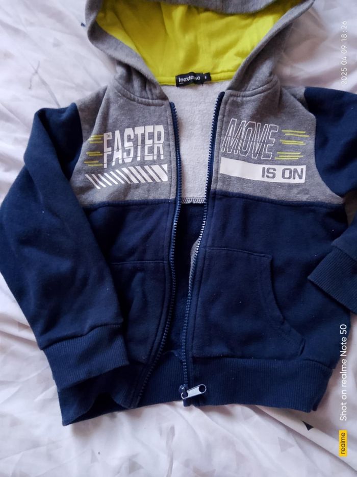 Gilet garçon très bon état
