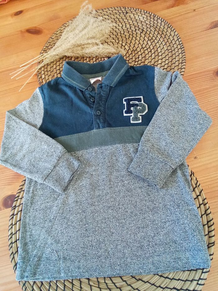 Polo manches longues tons bleu, gris et vert TAO taille 4 ans